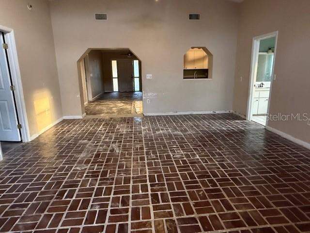 4 bedroom Single Family Residence at 701 Madison Street, Tavares, Tavares — photo 3