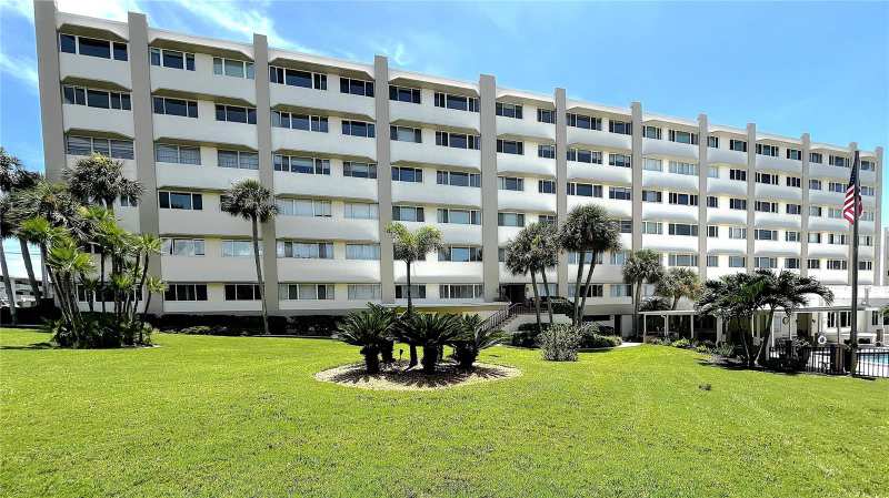 1 bedroom Condominium at 100 Bluff View Drive #211A, Harbour Club Condo 2, Belleair Bluffs — photo 1