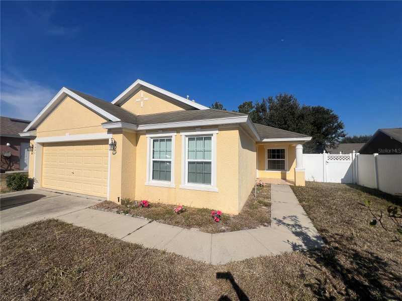 3 bedroom Single Family Residence at 3401 Heath Drive, Arbor Ridge Unit 04, Deltona — photo 1