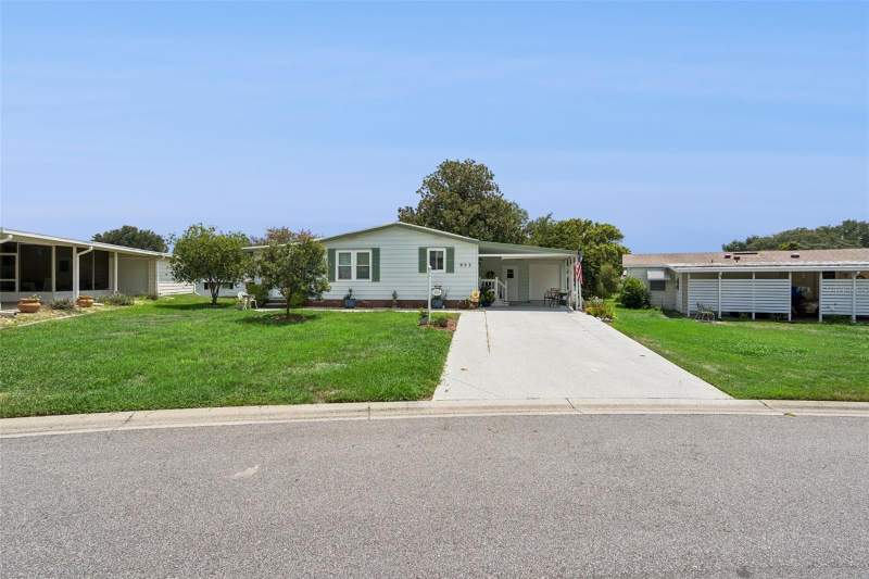 2 bedroom Manufactured Home at 903 Oleander Street, Lady Lake Orange Blossom Gardens Unit 08, Lady Lake — photo 3