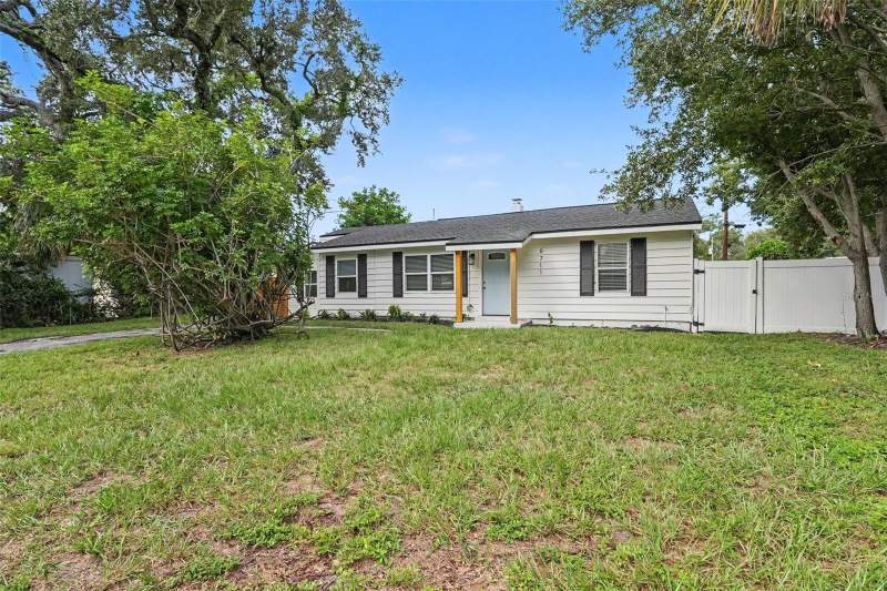 3 bedroom Single Family Residence at 6711 S Gabrielle Street, Tropical Pines, Tampa — photo 3