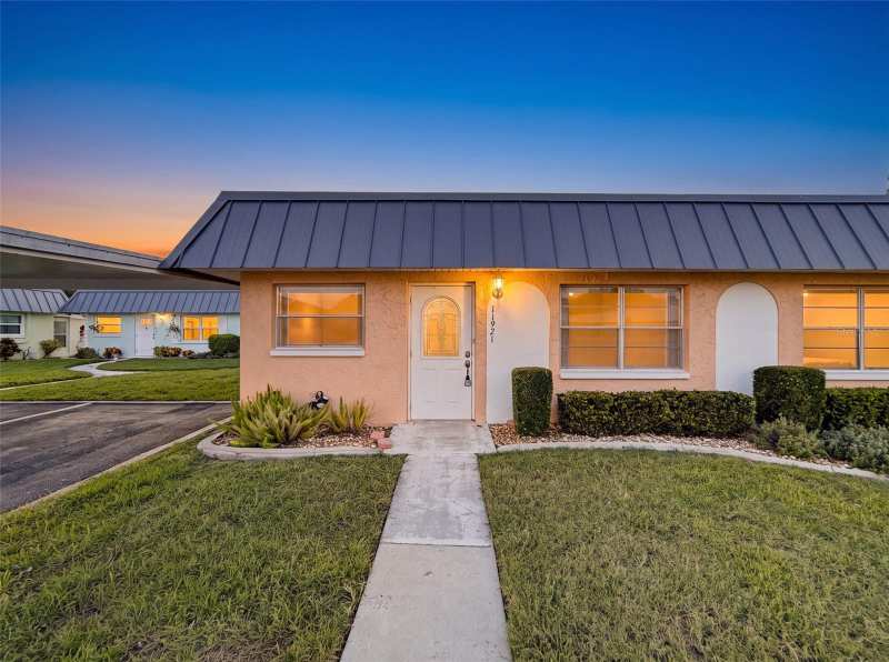 2 bedroom Condominium at 11921 Boynton Lane #53A, Paradise Pointe West, New Port Richey — photo 1