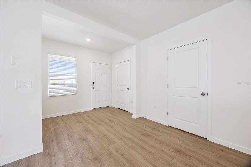 4 bedroom Single Family Residence at 5249 Marshelder Street, Crossroads At Kelly Park, Apopka — photo 2