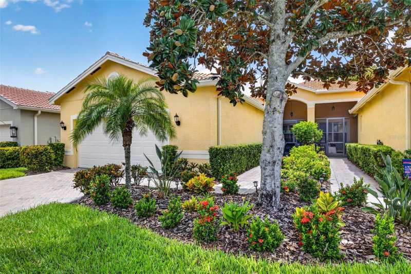 3 bedroom Villa at 16227 Amethyst Key Drive, Valencia Lakes, Wimauma — photo 1