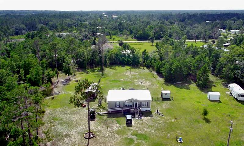 3 bedroom ManufacturedHome at 15963 Blue Crab Drive, Dune Hammocks, Perry — photo 3