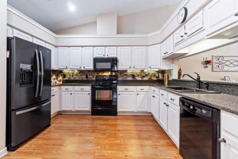 1072 Kingdom Drive, Tallahassee FL - photo 7 of 19