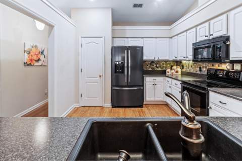 1072 Kingdom Drive, Tallahassee FL - photo 8 of 19