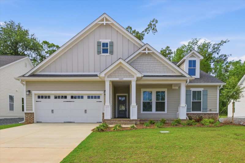 4 bedroom Detached at 1423 Summerbrooke Drive, Conservation of Summerbrooke, Tallahassee — photo 1