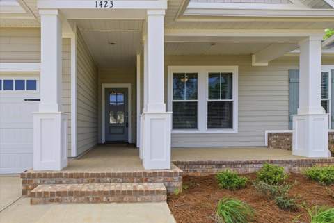 1423 Summerbrooke Drive, Tallahassee FL - photo 6 of 57