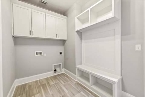 1423 Summerbrooke Drive, Tallahassee FL - photo 9 of 57