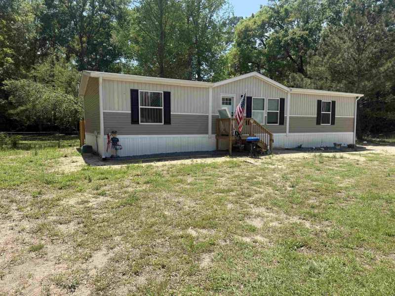 3 bedroom ManufacturedHome at 5 Klamath Street, Wakulla Gardens Ut 3, Crawfordville — photo 1