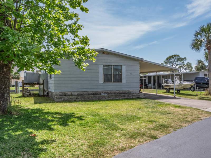 2 bedroom ManufacturedHome at 41 Janet Drive, Paradise Village Shell, Crawfordville — photo 3