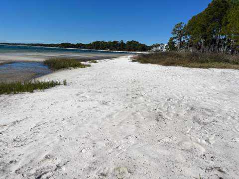 4522 St Teresa Landing, St Teresa FL - photo 15 of 53