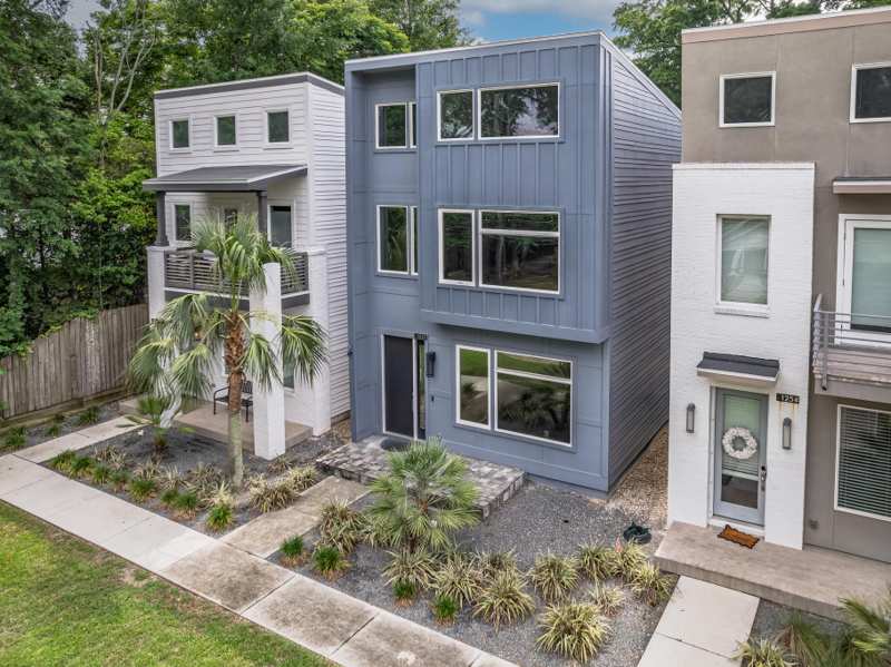 3 bedroom Detached at 1252 N Bronough Street, Lake View Addition, Tallahassee — photo 1