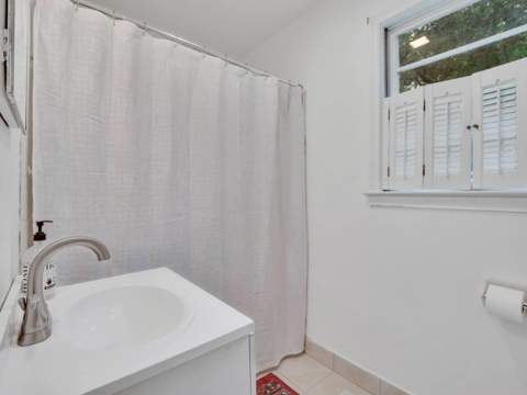 1649 Mayhew Street, Tallahassee FL - photo 7 of 32