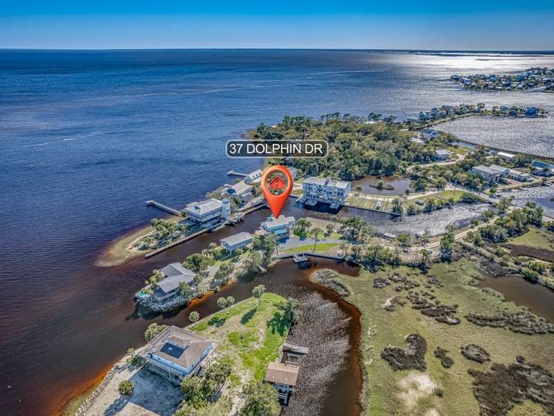3 bedroom Detached at 37 Dolphin Drive, West Point Sub, Crawfordville — photo 2