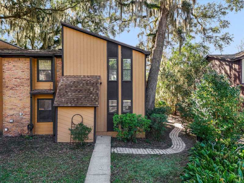 2 bedroom Townhouse at 2365 Merrigan Place, Killearn Estates, Tallahassee — photo 1