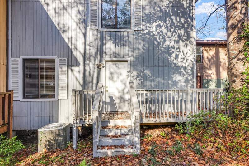 2 bedroom Townhouse at 1616 Kay Avenue, Golfview Townhouses, Tallahassee — photo 2