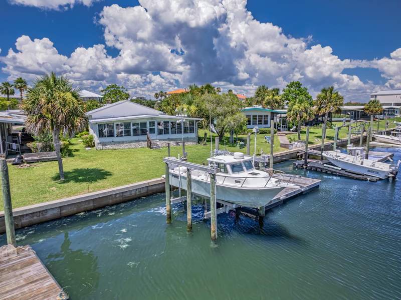 4 bedroom ManufacturedHome at 53 Connie Drive, Paradise Village Shell Point, Crawfordville — photo 5