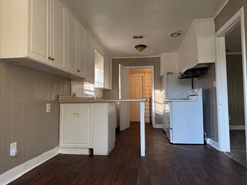 500 Laura Lee Avenue, Tallahassee FL - photo 12 of 40