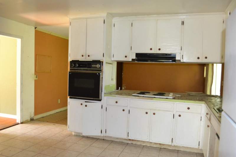 4 bedroom Detached at 922 Creek Road, Lee Manor, Tallahassee — photo 3