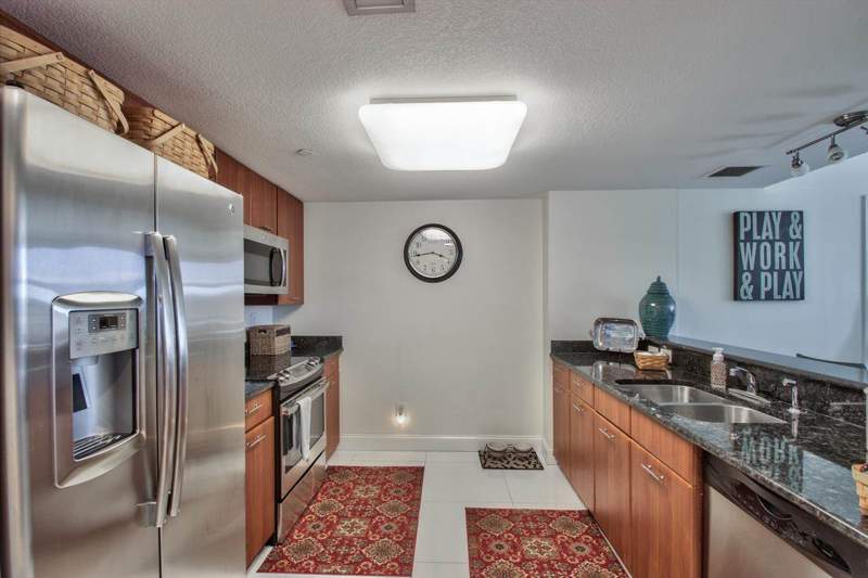 2 bedroom Condominium at 300 S Duval Street, Plaza Tower Condominiums, Tallahassee — photo 4