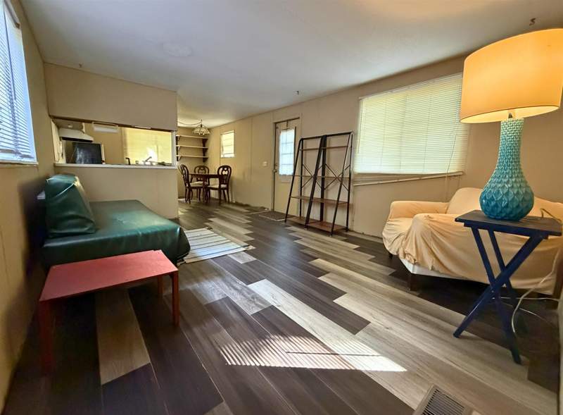 2 bedroom ManufacturedHome at 1923 Sika Deer Drive, Deertree Hills, Tallahassee — photo 3