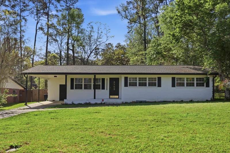 3 bedroom Detached at 2153 Longview Drive, Lake Jackson Heights, Tallahassee — photo 4