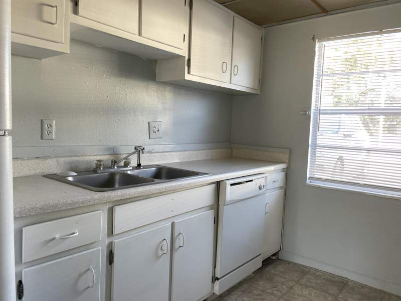2 bedroom Condominium at 2325 W Pensacola Street, Palms West Condominium, Tallahassee — photo 4