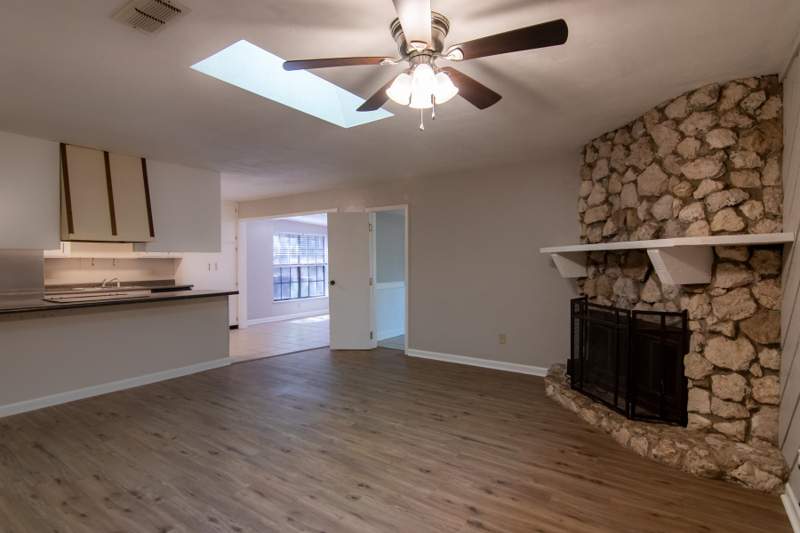 3 bedroom Detached at 1056 Longstreet Drive, Rockbrook, Tallahassee — photo 3