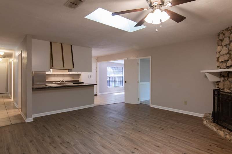 3 bedroom Detached at 1056 Longstreet Drive, Rockbrook, Tallahassee — photo 4
