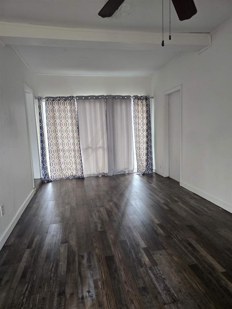 3 bedroom Detached at 309 W Oak St, Perry Heights, Perry — photo 5