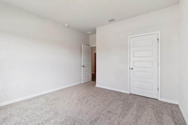 3 bedroom Detached at 180 Milestone Trail, Wesley Park, Crawfordville — photo 5