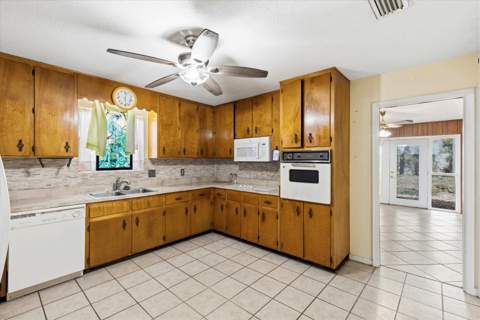 708 Brookridge Drive, Tallahassee FL - photo 15 of 37