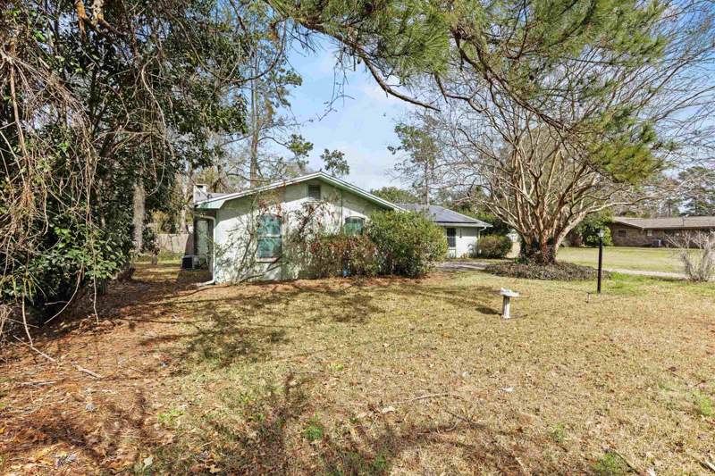 4 bedroom Detached at 708 Brookridge Drive, Lemco Villa Estates, Tallahassee — photo 2