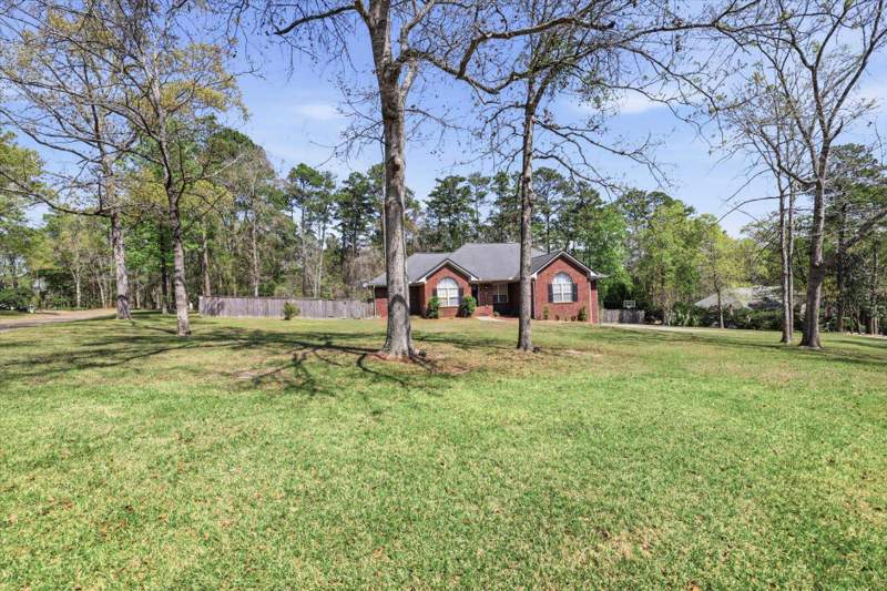 4 bedroom Detached at 9016 Glen Eagle Way, Golden Eagle Plantation, Tallahassee — photo 2