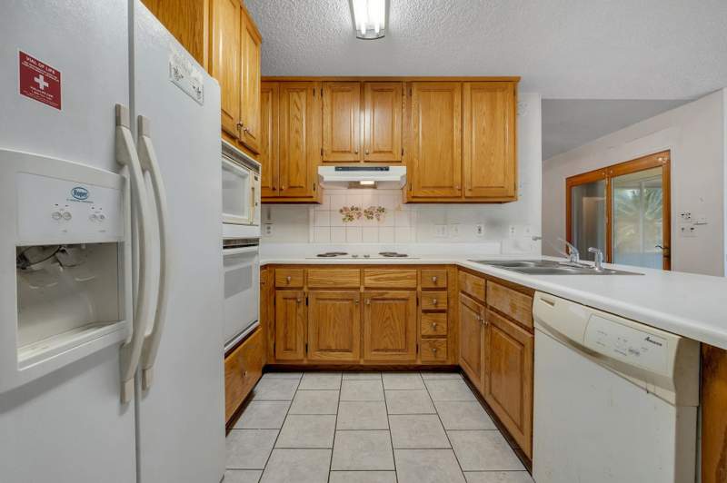 3 bedroom Detached at 8719 Salamanca Court, Bosque De Augustine, Tallahassee — photo 3