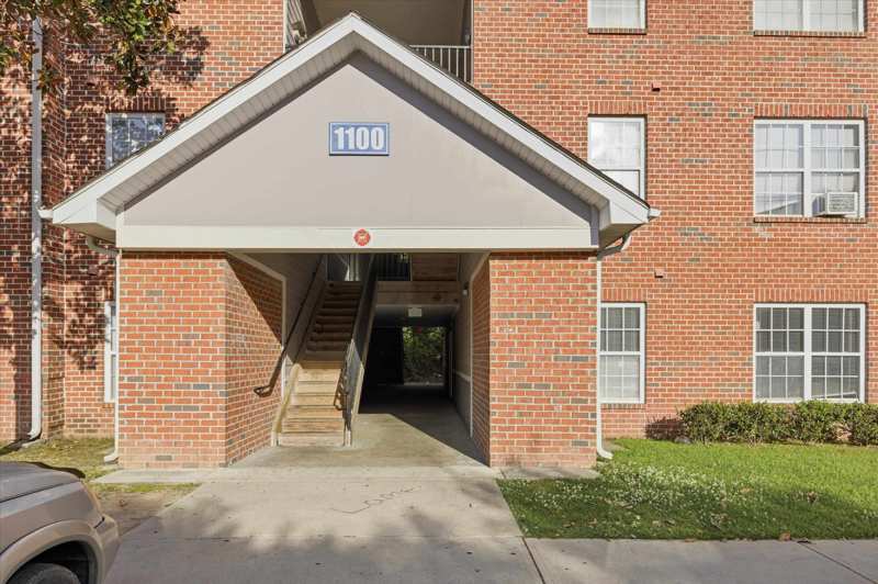 3 bedroom Condominium at 3000 S Adams Street, Capital Luxury Condominiums, Tallahassee — photo 1