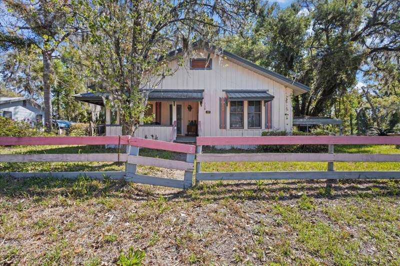 2 bedroom Detached at 210 S Center Street, o, Perry — photo 1