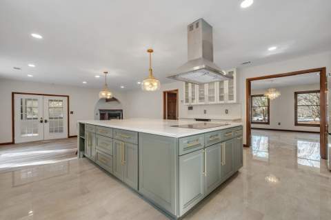 6375 Thomasville Road, Tallahassee FL - photo 11 of 69