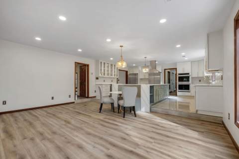 6375 Thomasville Road, Tallahassee FL - photo 15 of 69