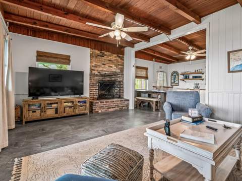 2669 Surf Road, Ochlockonee Bay FL - photo 6 of 48