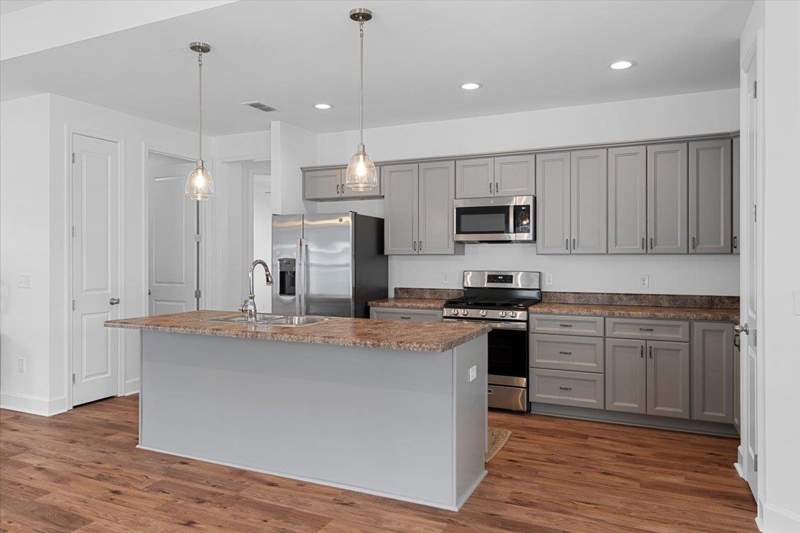 3 bedroom Detached at 5698 Pinebarren Road, Tower Gates, Tallahassee — photo 3