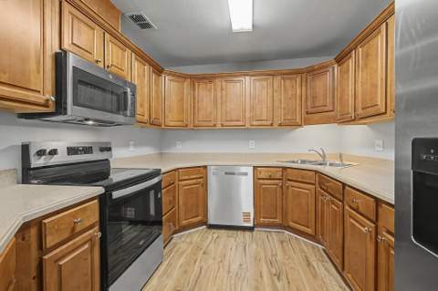 2390 Quazar Circle, Tallahassee FL - photo 10 of 58