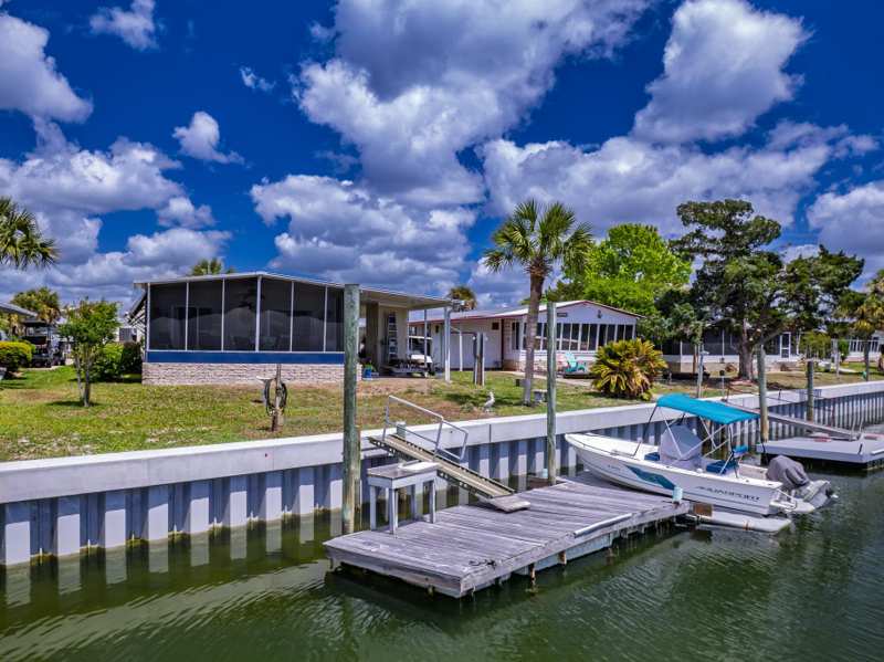3 bedroom ManufacturedHome at 41 Connie Drive, Paradise Village of Shell Pt, Crawfordville — photo 1