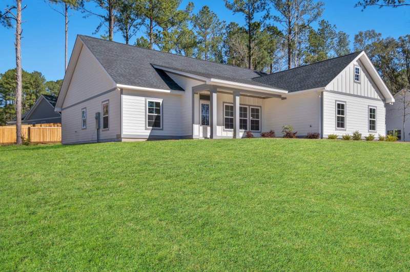 3 bedroom Detached at 110 Crooked Creek Lane, Crooked Creed Subd, Monticello — photo 2