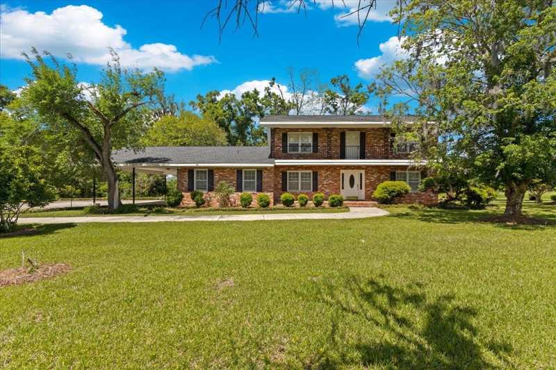 4 bedroom Detached at 324 NE Fraleigh Drive, Livingston Spring Acres, Madison — photo 1
