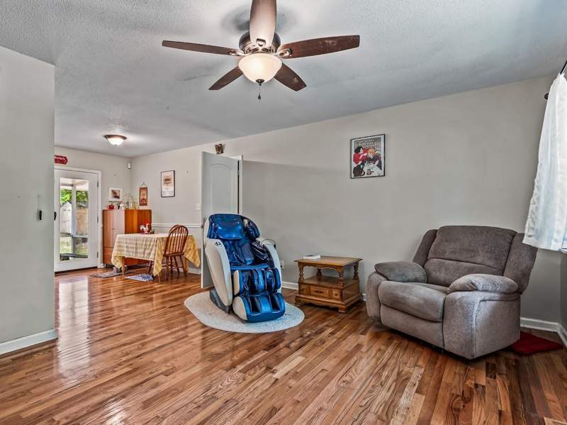 3 bedroom Detached at 815 Peggy Drive, Annawood, Tallahassee — photo 4