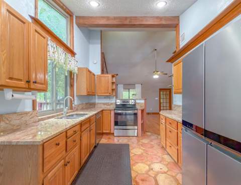 2275 Beaver Creek Drive, Havana FL - photo 13 of 65