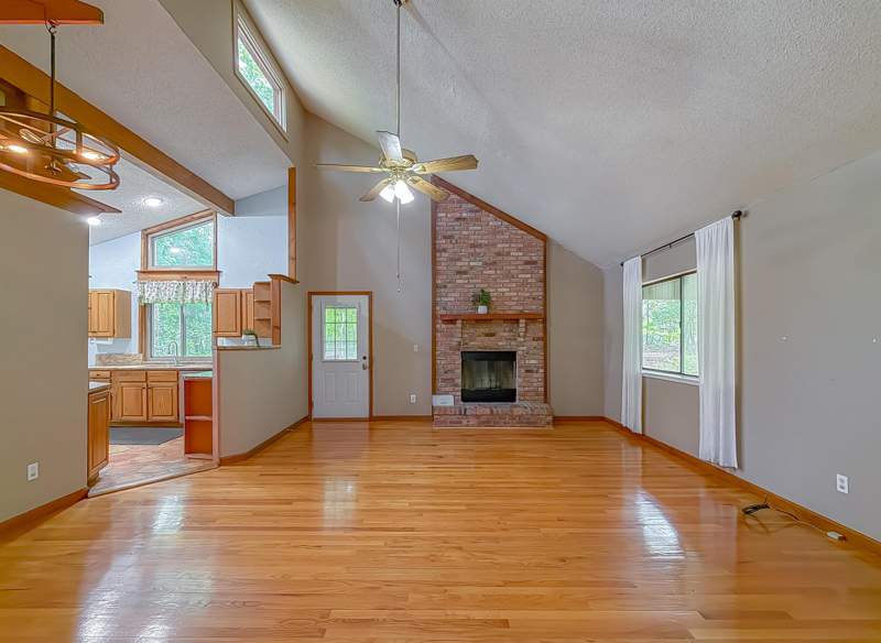 2 bedroom Detached at 2275 Beaver Creek Drive, Reston, Havana — photo 3